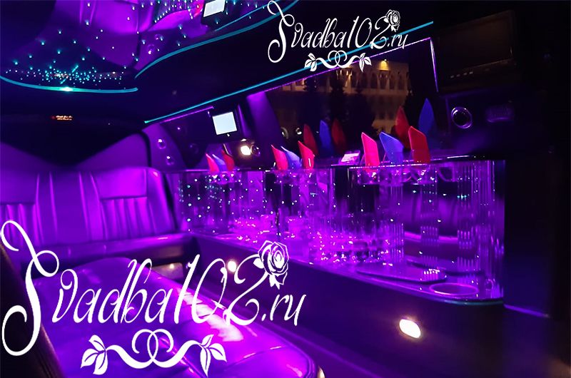 Заказать красивый свадебный лимузин напрокат